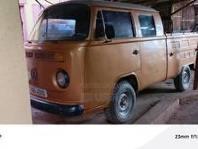 Volkswagen Kombi 1979 Gold