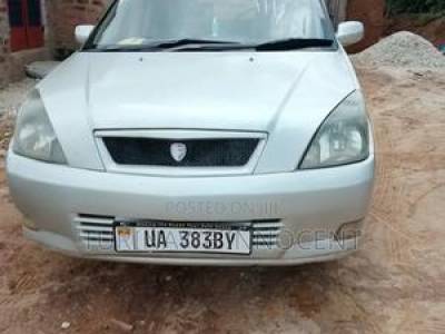 Toyota Opa 1.8 AWD 2000 Silver
