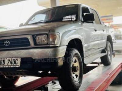 Toyota Hilux 2800 Raider D-Cab 2004 Silver