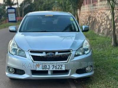Subaru Legacy 2013 Silver