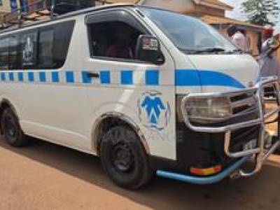 Toyota HiAce 2011 Silver