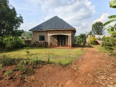 3bdrm Bungalow in Residential House, Kyenjojo for sale