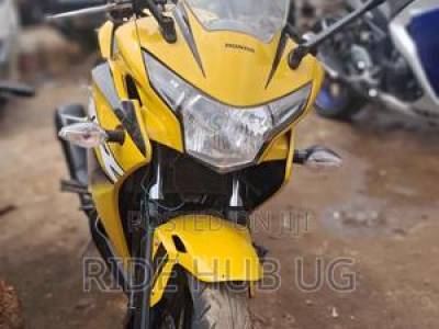 Honda CBR 2012 Yellow