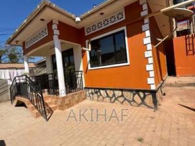 2bdrm House in Ndejje Kanaaba, Makindye for sale