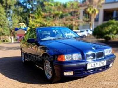 BMW 318i 1995 Blue