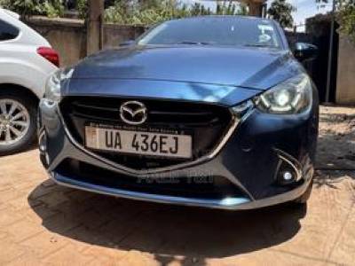 Mazda Demio 2017 Blue