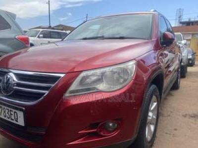 Volkswagen Tiguan 2014 Red