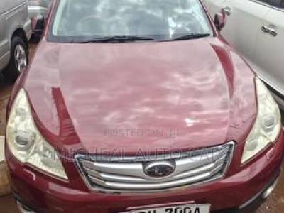 Subaru Outback 2010 Red