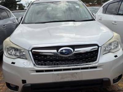 Subaru Forester 2013 White