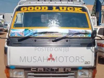 Mitsubishi Canter 1991 White
