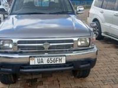Toyota Hilux 2.5 Cab 2005 Gray